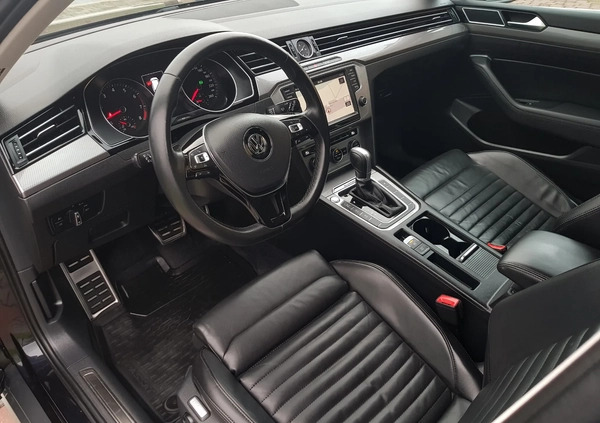 Volkswagen Passat cena 84000 przebieg: 165000, rok produkcji 2016 z Włodawa małe 781